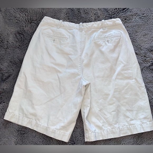 VAN HEUSEN CREAM DENIM SHORTS // SIZE 34🩶 - Picture 3 of 4